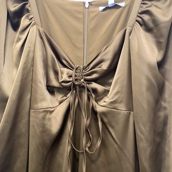 NWT Antonio Melani Bella Square Neck Long Blouson Sleeve Ruched Satin Midi Dress - Picture 9 of 11